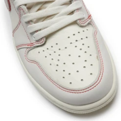 Preloved - Air Jordan 1 Retro High Phantom Gym Red 12 Preloved - Air Jordan 1 Retro High Phantom Gym Red -Creps Lockers Preloved Air Jordan 1 Retro High Phantom Gym Red Front Toe