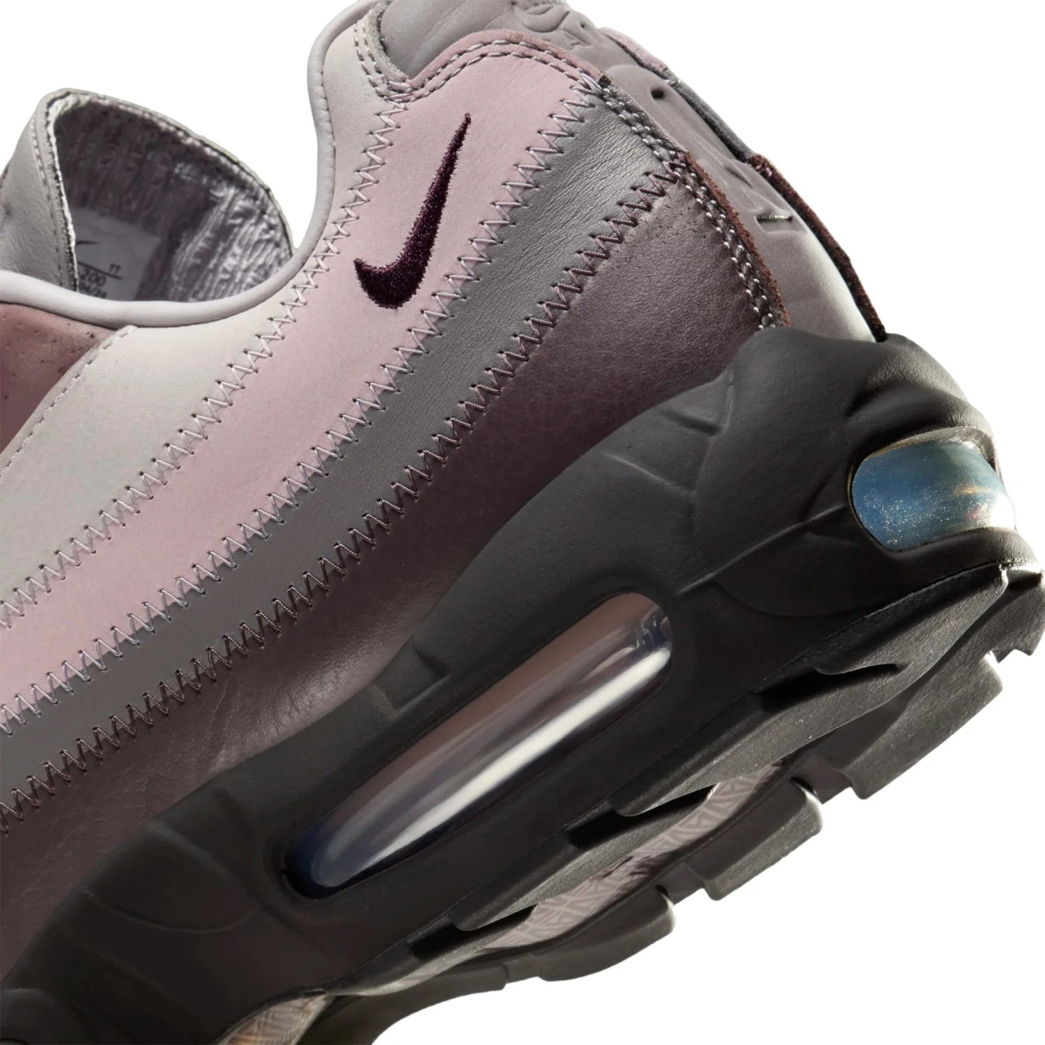 A Ma Maniére X Nike Air Max 95 While You Were Sleeping 7 A Ma Maniére X Nike Air Max 95 While You Were Sleeping - Image 7