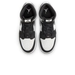 Air Jordan 1 Mid Diamond Shorts (GS) 9 Air Jordan 1 Mid Diamond Shorts (GS) -Creps Lockers air jordan 1 mid diamond shorts gs dn4321 100 top