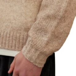 Belier Beige Ombre Knit Sweatshirt -Creps Lockers belier beige ombre knit sweatshirt bm351bge model detail