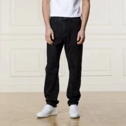 Belier Straight Leg Jeans Washed Black