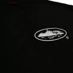 Corteiz OG Island Black White T Shirt 7 Corteiz OG Island Black White T Shirt -Creps Lockers corteiz og island black white t shirt front detail
