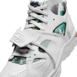 Corteiz X Nike Air Huarache Light Bone -Creps Lockers corteiz x nike air huarache light bone fq8793 002 tongue