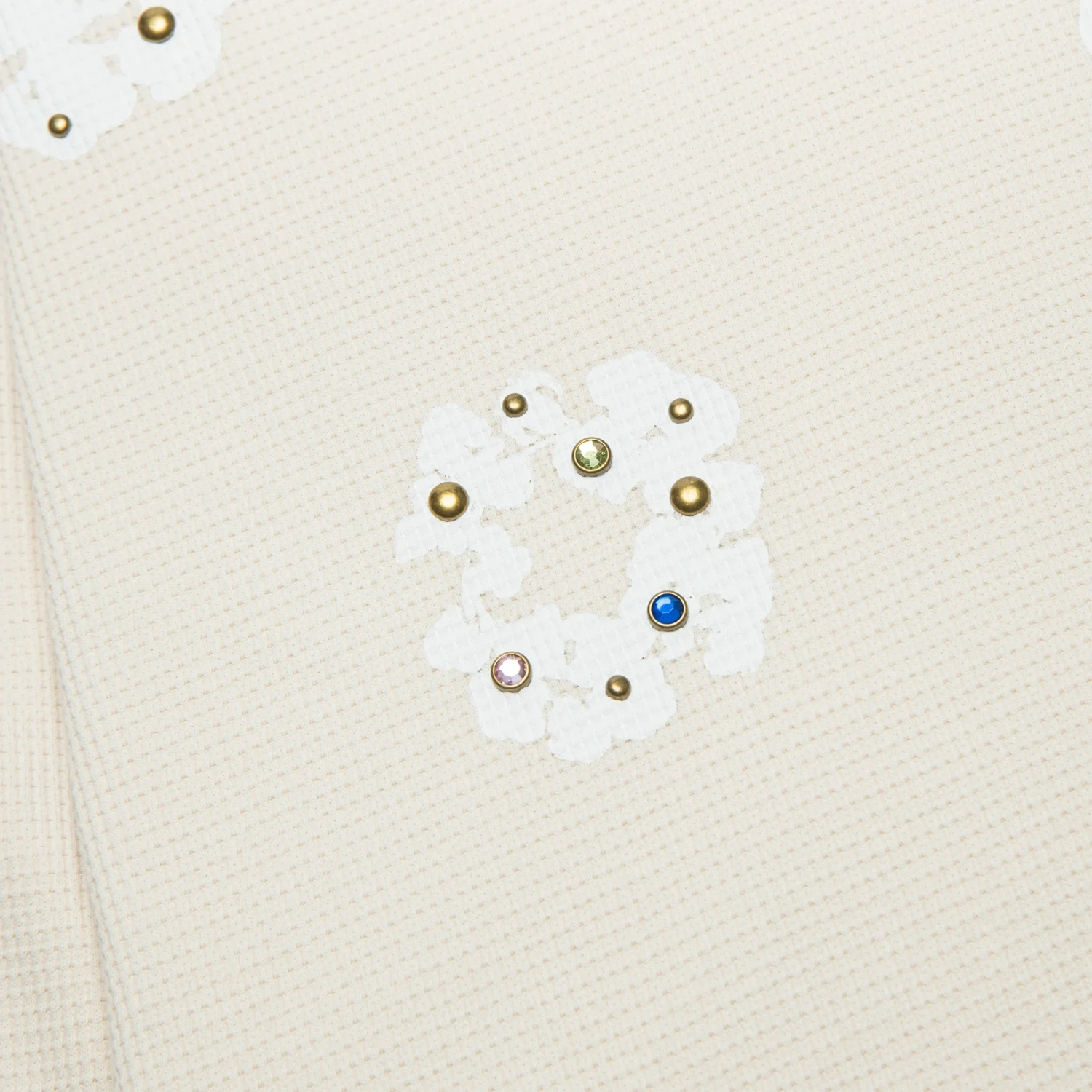 Denim Tears Rhinestone The Cotton Wreath Long-Sleeve Thermal Oatmeal T Shirt 4 Denim Tears Rhinestone The Cotton Wreath Long-Sleeve Thermal Oatmeal T Shirt - Image 4