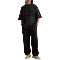 Fear Of God Essentials Heavy Jersey Crewneck Jet Black T Shirt -Creps Lockers fear of god essentials heavy jersey crewneck jet black t shirt 125sp242004f front detail