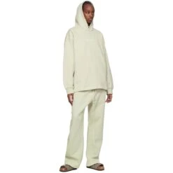 Fear Of God Essentials Relaxed Wheat Sweatpants (SS22) 11 Fear Of God Essentials Relaxed Wheat Sweatpants (SS22) -Creps Lockers fear of god essentials relaxed wheat sweatpants ss22 130bt212047f model
