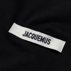 Jacquemus Grosgrain Brand Logo Tab Black T Shirt 8 Jacquemus Grosgrain Brand Logo Tab Black T Shirt -Creps Lockers jacquemus grosgrain brand logo tab black t shirt 245js208 2125 990 detail