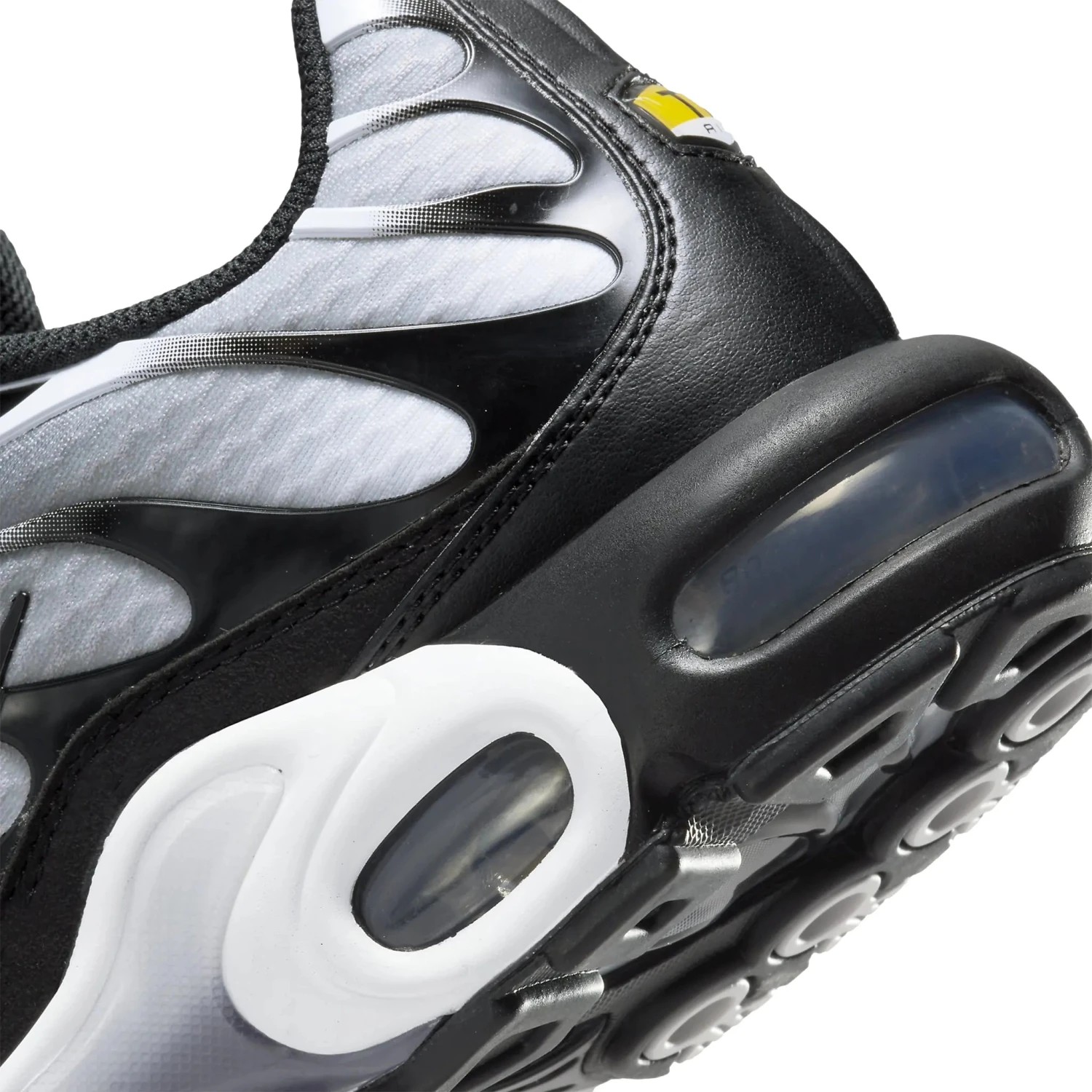 Nike TN Air Max Plus Black Metallic Silver 7 Nike TN Air Max Plus Black Metallic Silver - Image 7