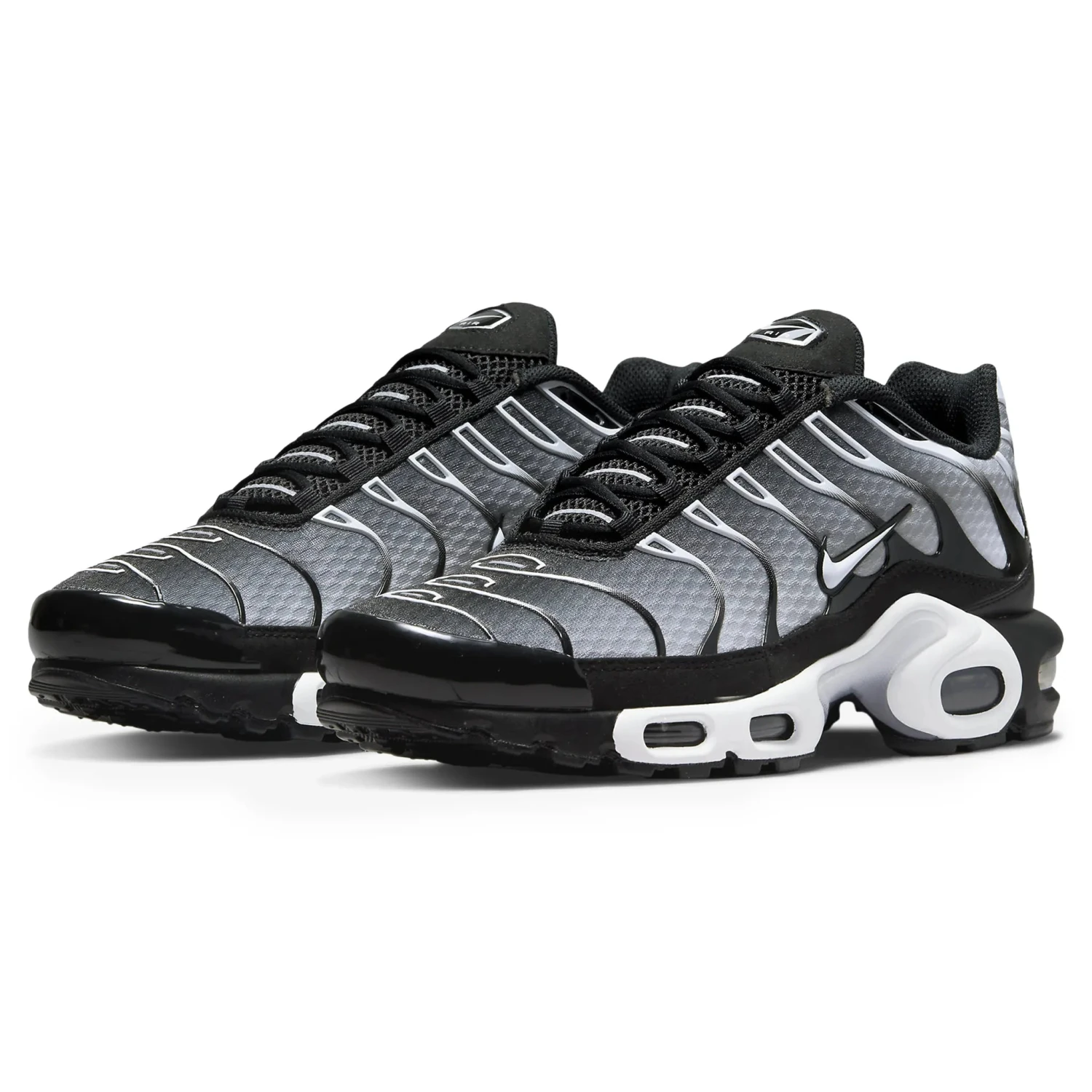 Nike TN Air Max Plus Black Metallic Silver 2 Nike TN Air Max Plus Black Metallic Silver - Image 2