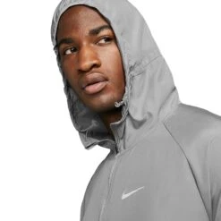 Nike Miler Repel Grey Windbreaker -Creps Lockers nike miler repel grey windbreaker dd4747 084 model hood