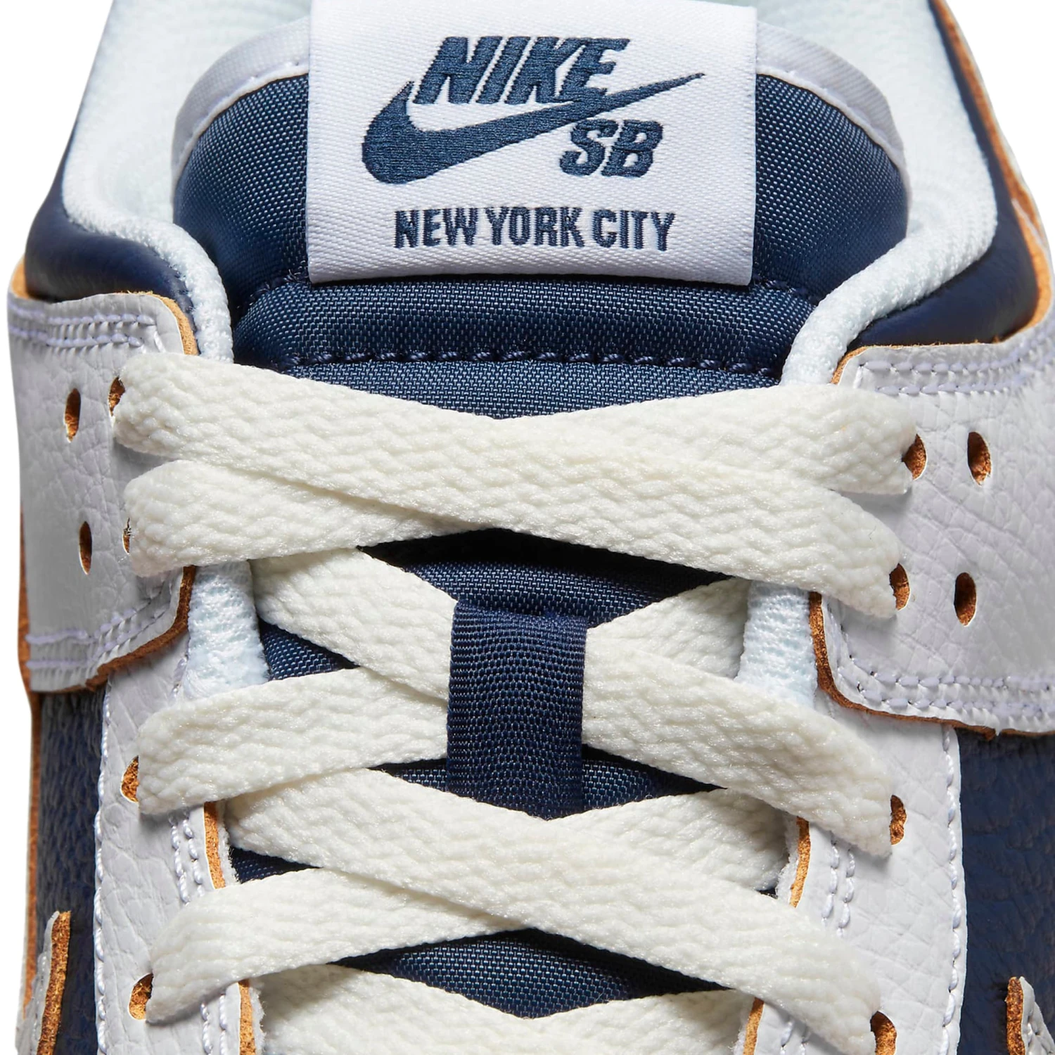 Nike X HUF SB Dunk Low New York City 9 Nike X HUF SB Dunk Low New York City - Image 9