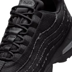 Nike X Levi's Air Max 95 Black Anthracite 12 Nike X Levi's Air Max 95 Black Anthracite -Creps Lockers nike x levi s airmax 95 black anthracite sneaker hm4743 001 detailed upper