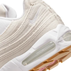 Nike X Levi's Air Max 95 White And Ecru 12 Nike X Levi's Air Max 95 White And Ecru -Creps Lockers nike x levi s airmax 95 white and ecru sneaker hm4743 100 detailed back