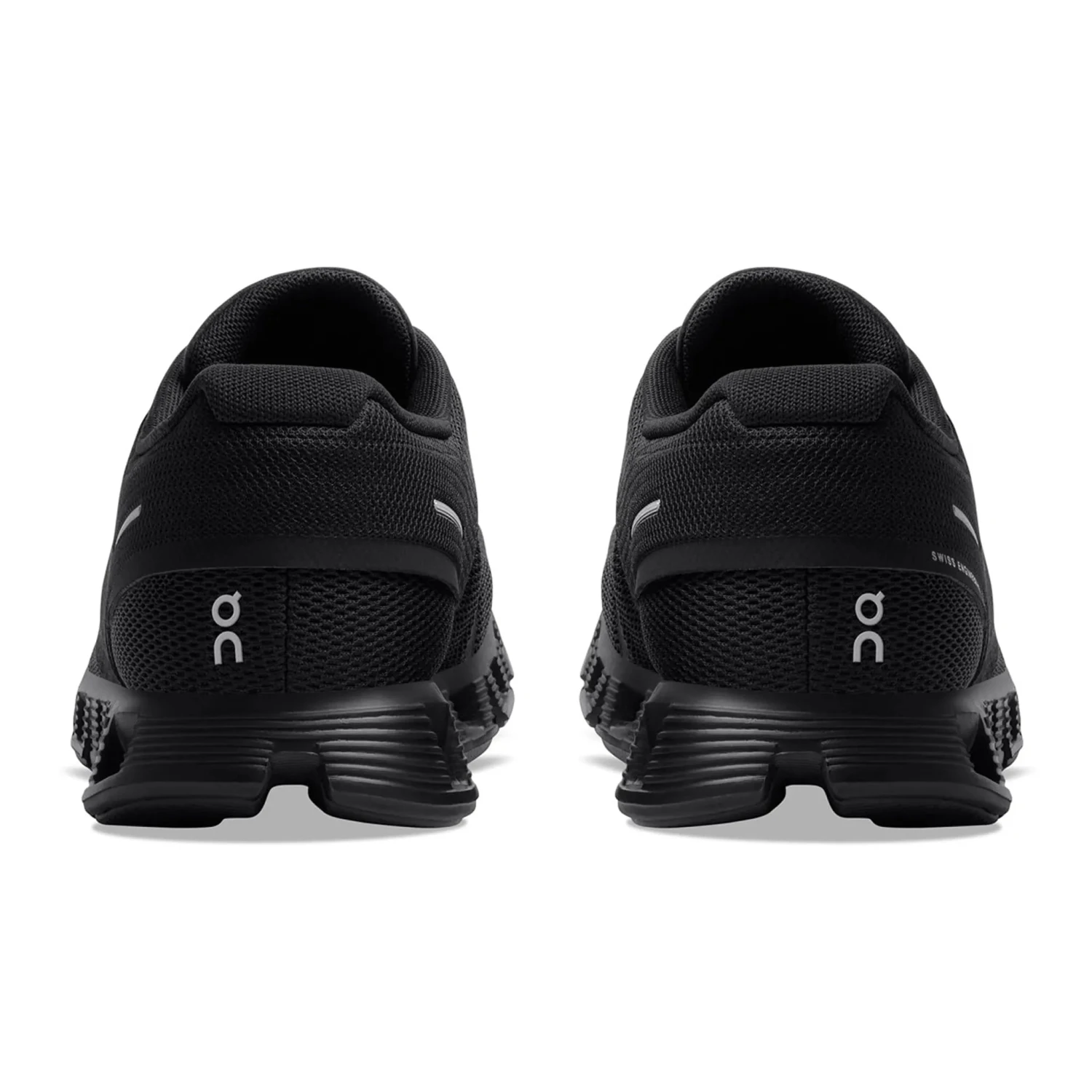 On Running Cloud 5 All Black (W) 3 On Running Cloud 5 All Black (W) - Image 3