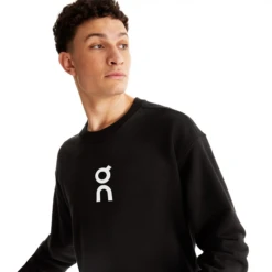 On Running Club Crew Black Sweatshirt -Creps Lockers on running club crew black sweatshirt 1me10340553 model detail