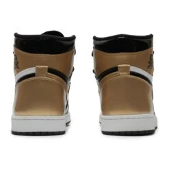 Preloved - Air Jordan 1 Retro High NRG Patent Gold Toe -Creps Lockers preloved air jordan 1 retro high nrg patent gold toe heel