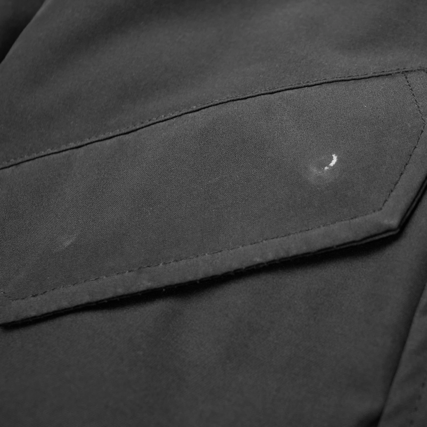 Preloved - Canada Goose Kids Rundle Fur-Trimmed Artic-Tech Bomber Jacket 3 Preloved - Canada Goose Kids Rundle Fur-Trimmed Artic-Tech Bomber Jacket - Image 3