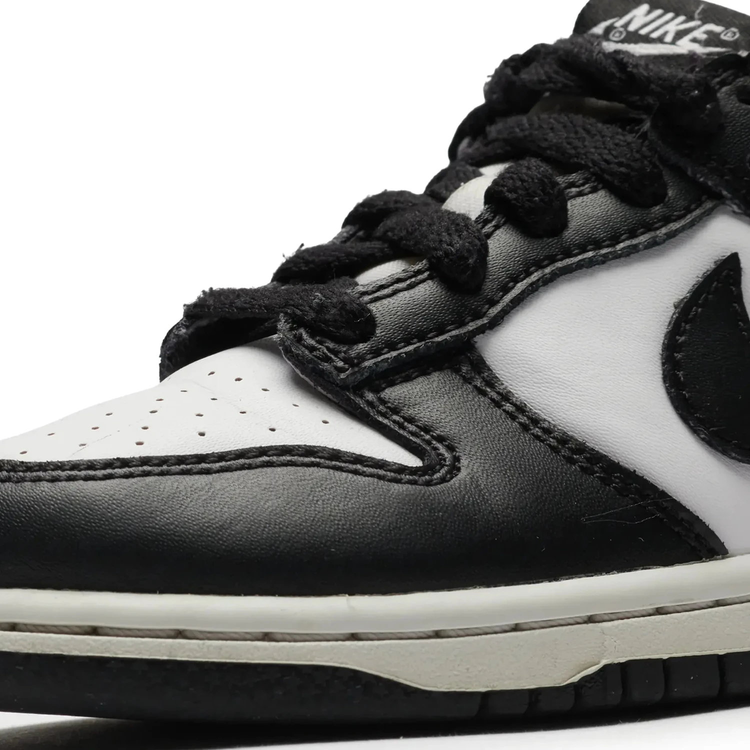 Preloved - Nike Dunk Low Black White (PS) 6 Preloved - Nike Dunk Low Black White (PS) - Image 6