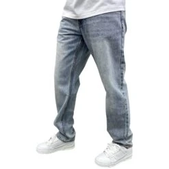SIARR Essentials Straight Leg Jeans Blue -Creps Lockers siarr essentials straight leg jeans blue model