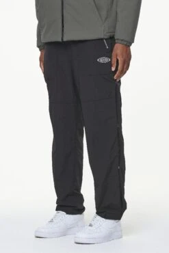 Cassidy Wide Tech Pants Onyx Black 8 Cassidy Wide Tech Pants Onyx Black -Creps Lockers PGDR BUILD TO LAST MENS ECOMMERCE PANTS 21042