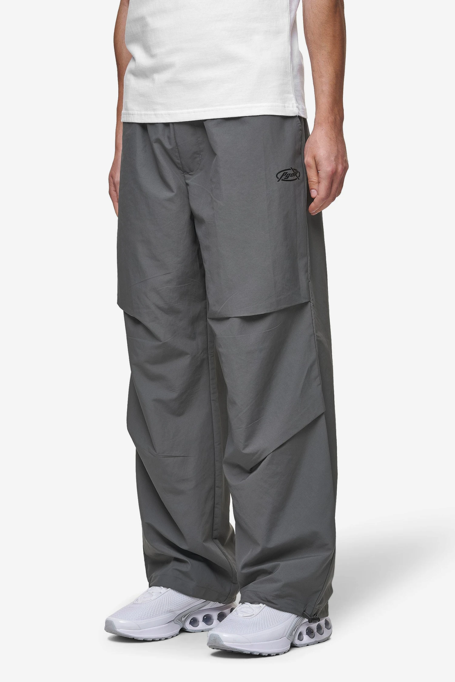 Arden Parachute Pants Anthracite Black 1 Arden Parachute Pants Anthracite Black