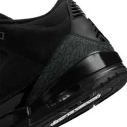 Air Jordan 3 Retro Black Cat (2025) -Creps Lockers air jordan 3 retro black cat 2025 ct8532 001 heel
