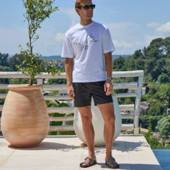 Belier Slub Texture Atelier Signature White T Shirt -Creps Lockers belier slub texture atelier signature white t shirt front 6f044856 bf0f 4e86 96e7 e6e5419c06c8