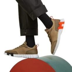 Hermès Paris Bouncing Sneaker Green -Creps Lockers hermes paris bouncing sneaker green h232856zh1r400 model