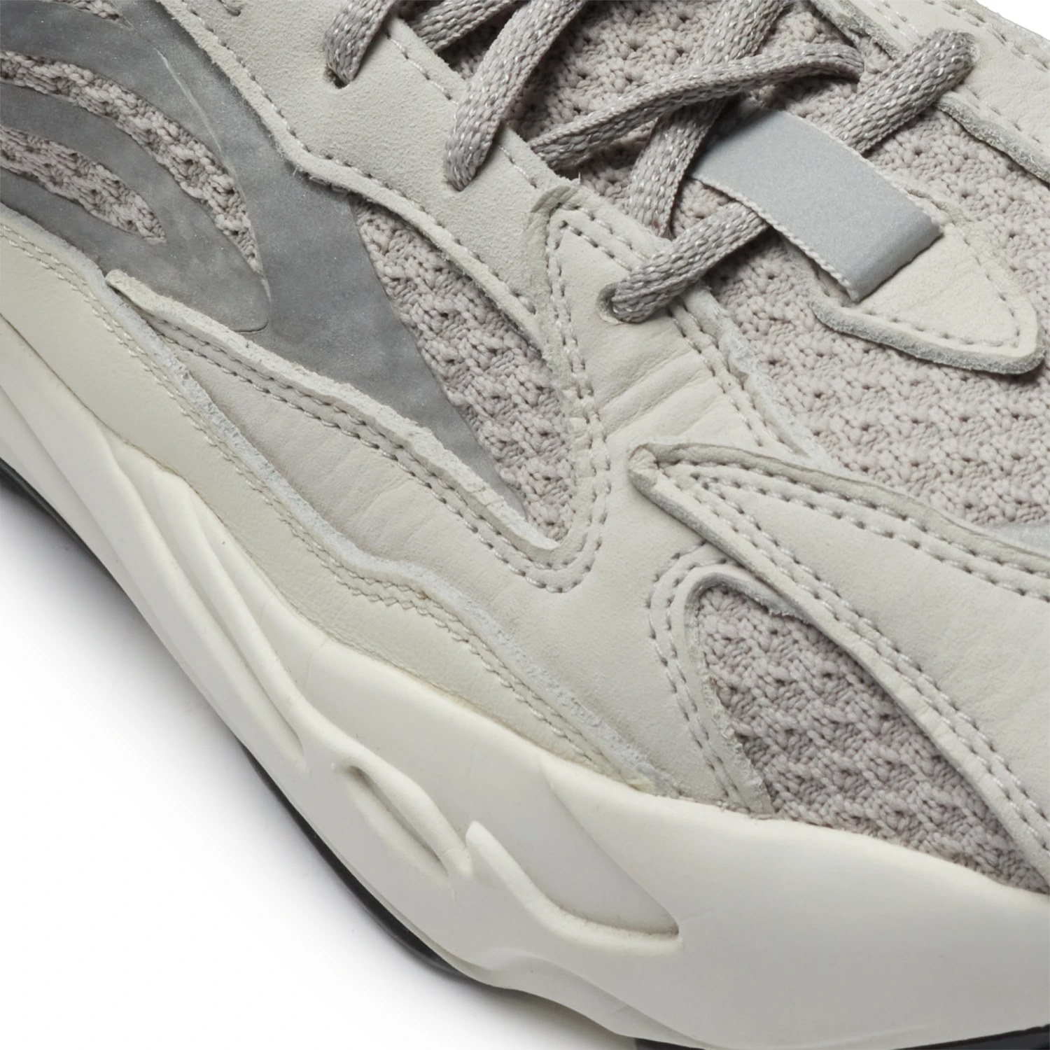 Preloved - Adidas Yeezy Boost 700 V2 Static 7 Preloved - Adidas Yeezy Boost 700 V2 Static - Image 7